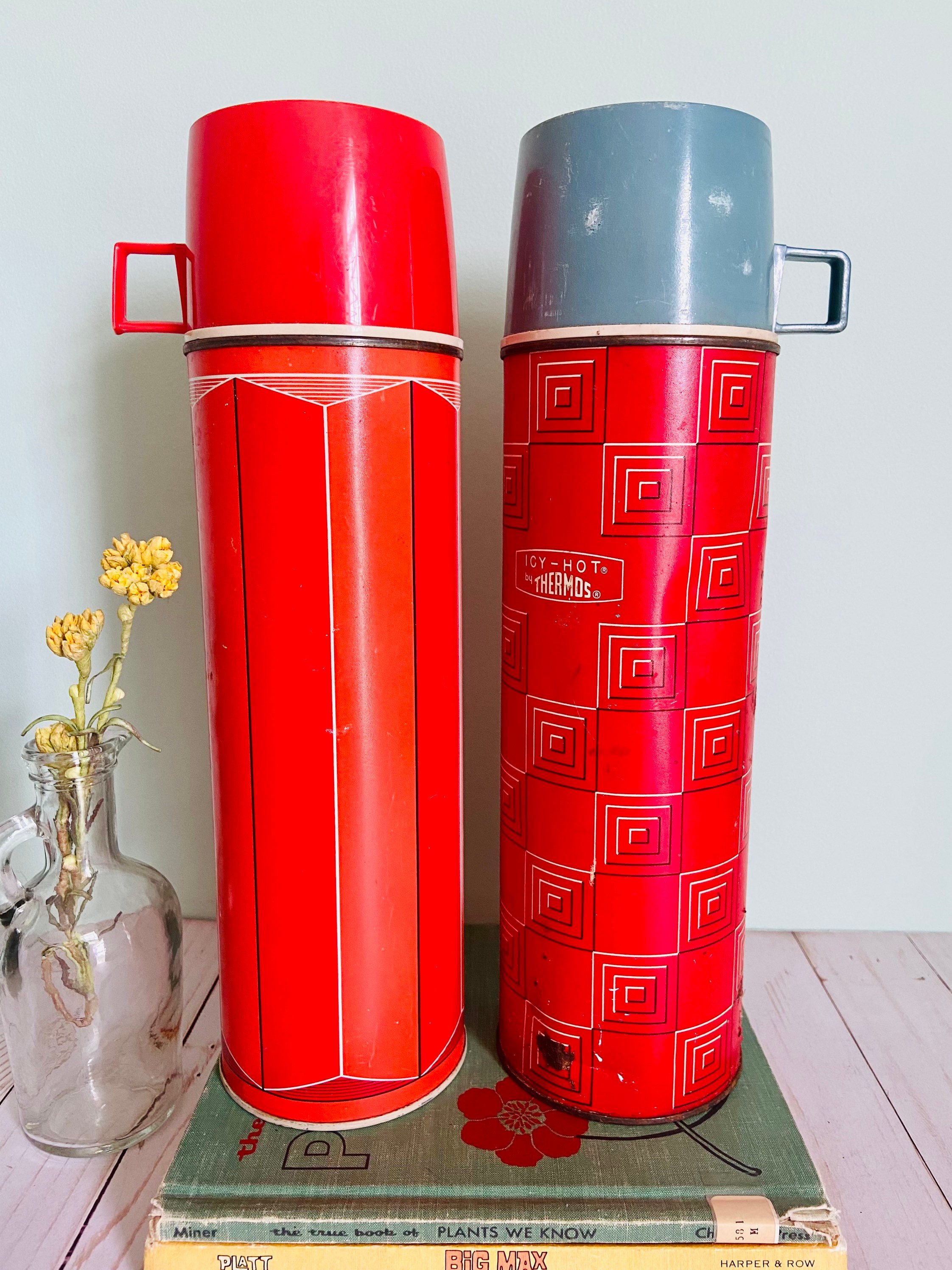 Vintage Quart-size Red Genuine Thermos Wide Mouth Thermos With Handle,  Model 6402, Red Genuine Thermos Brand Wide Mouth Thermos W Handle 