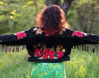 Up-cycled denim jacket "Wild Roses", embroidered boho hippie festival jacket OOAK colorful, multi-color