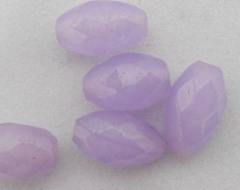 Light purple Alexandrite 8 x 12 mm faceted beads. (9075935)
