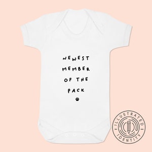 Newest Member Of The Pack unisex short sleeve baby vest babygrow K3072