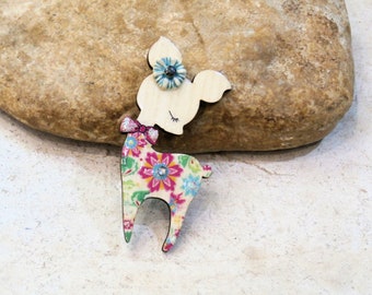 pretty doe brooch, flowers, wooden and ceramic brooch, unique piece, spring, handcrafted, sweetness, minimalist, wedding anniversary
