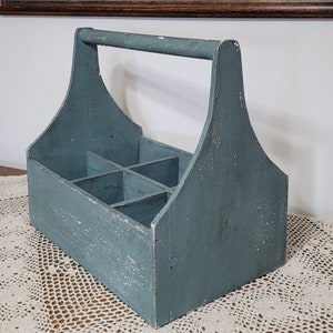 Vtg Large Wood Tote Caddy Authentic Chippy Layers of Paint, 6 Sections, Beautiful Patina, Floral Arrangement Foundation