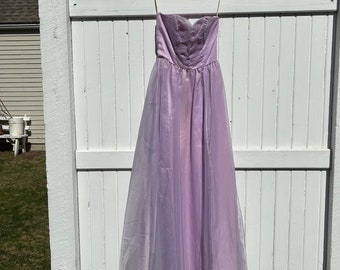 1950s Vintage Lilac Purple Strapless Ball Gown