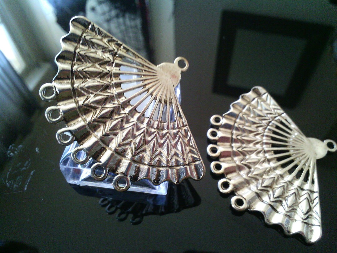 Set of 2 Pendants, Prints or Candlesticks, Fan Shape Set of 2 Pendants, Prints or Candlesticks, Fan Shape