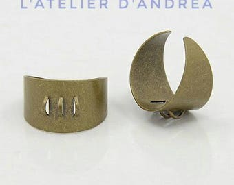 2 jolis supports de bague réglables / laiton bronze/ 3 anneaux/ 17 mm