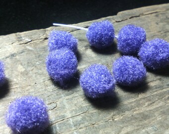 ☆ Lot de 10  pompons/20 mm/ laine / violet☆