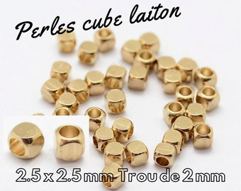 Set of 25 raw brass beads, spacer cubes, square, gold, 2.5 x 2.5 mm, Hole: 2mm. Heishi spacers