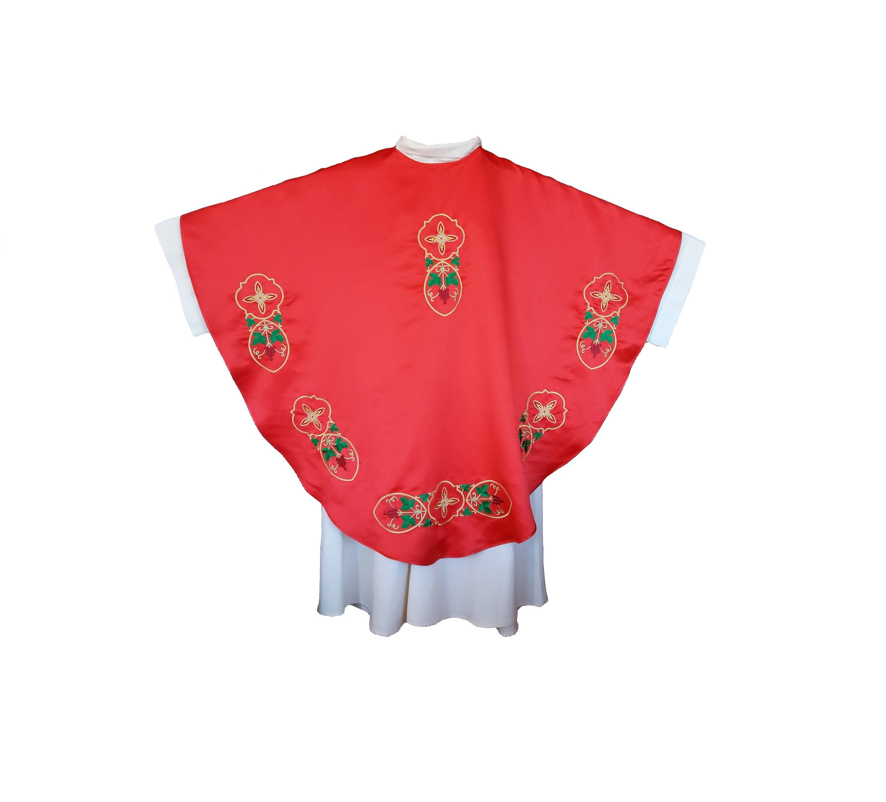 Chasuble Gothique Pour Prêtre, avec Broderie en Fil Doré Couleur Liturgique Rouge et Doublure Fabric