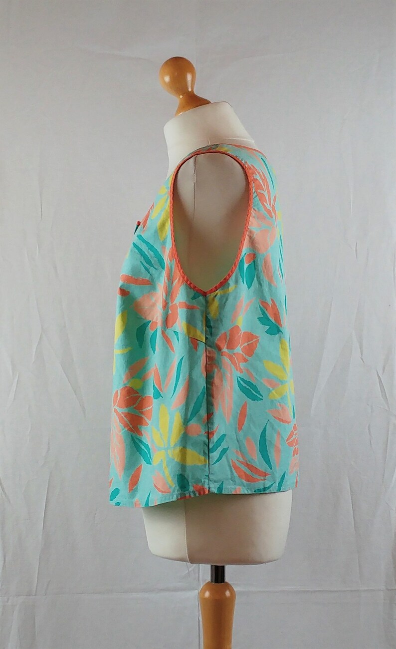 Vintage 196070s Finnish L-Kolttu Pastel Tropical Cotton Print Vest Top