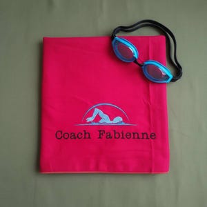 Asciugamano sportivo ricamato personalizzato - Microfibra assorbente 70x130 cm - Regalo per fitness, yoga, sollevamento pesi, nuoto