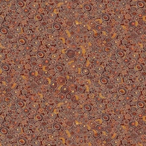 Può includere: Un motivo ripetuto di cerchi concentrici e spirali marroni e arancioni. Il design ha un aspetto strutturato, con variazioni di colore e dimensione che creano profondità visiva. L'effetto complessivo è un design caldo, terroso e astratto.