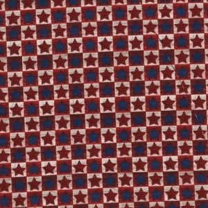 Patchworkstoff, amerikanischer Druck, rot, blau, beige, Sterne in kleinen Quadraten, 100 % Baumwolle, REF 1123/0611