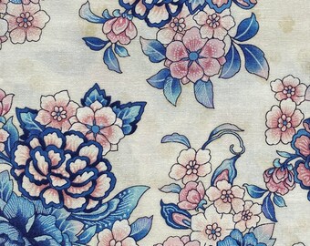 Patchwork fabric, Kaufman, large flowers, peach pink, blue and purple shade, slightly silver, cream background, 100% cotton, REF 18131/84CR
