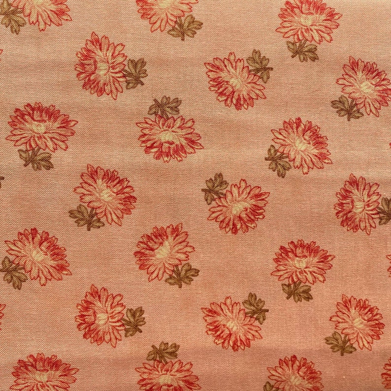 Tissu patchwork, Moda , coloris saumon, fleurs saumonées et vert amande, ton sur ton, 100% coton, REF MODA/999 image 1
