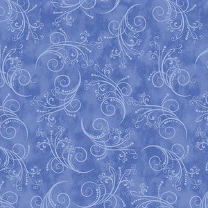 Op de afbeelding: Een naadloos patroon met witte swirls en wijnstokken op een blauwe achtergrond. Het ontwerp doet denken aan een traditioneel behangpatroon.