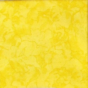 Könnte beinhalten: Gelber Stoff mit Marmorierung. Der Stoff hat eine dezente Textur und eine hellgelbe Farbe.