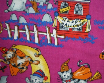 Coupon soldé, tissu patchwork, 0.20 cm, imprimé halloween  chats stylisés, fond fuchsia, 100% coton , REF  2380