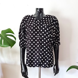 Vintage Women's Polka Dot Blouse // Large Peter Pan Collar // Black White Dotted Blouse // Half Sleeve Button Up // 80s 90s Clothing // L