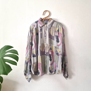 Vintage Women&#39;s Grey Abstract Blouse // Buttoned Long Sleeve Shirt // Retro Shirt // 90s Clothing // Dina //  36 S Small