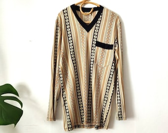 Camisa vintage de manga larga marrón dorado para hombres // 52 Camisa mediana de acetato brillante de cuello en V // Finnwear Finland // Ropa Loungewear de los años 70