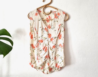 Vintage Women's White Floral Top // Camisa Button Up sin mangas // Flower Print Viscose Top // Camisa Retro // 34/36 XS S // Ropa de los 90