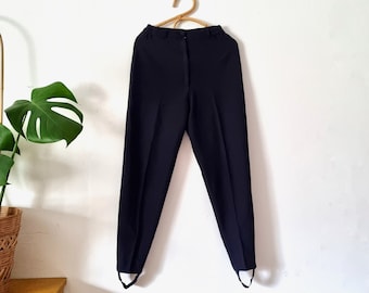 Pantalones vintage azul marino con estribos para mujer // Pantalones con tiras para los pies // Pantalones ligeros // W24 L26 XS // Hechos en el Reino Unido // Ropa de los años 80 y 90