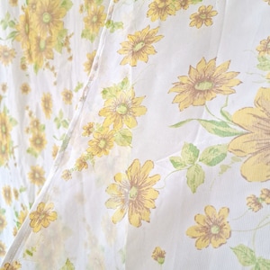 Ensemble vintage de 2 rideaux translucides floraux blanc jaune vert // Rideaux transparents // Retro Flower Print Rideaux transparents // 60s 70s