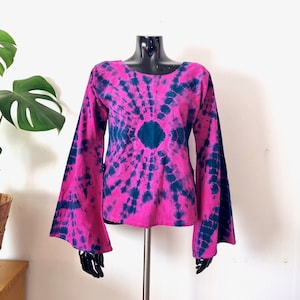 Vintage Women&#39;s Purple Tie Dye Long Sleeve Shirt // Wide Sleeve Blouse // Trumpet Sleeve Top // M  Medium // 90s y2K Clothing