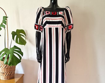Sukienka maxi w czarno-biało-czerwone paski Kaisu Heikkilä w stylu vintage // Sukienka bawełniana z odkrytymi ramionami // Fińska sukienka retro // Wyprodukowano w Finlandii // 42 L