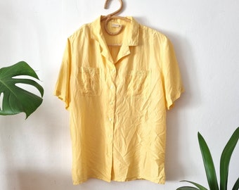 Vintage Women's Light Yellow Silk Blouse // 90s Button Up Shirt // Short Sleeve Collared Silk Top // Martinelli // 44 XL