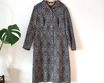 Vintage Grey Black Midi Dress // Collared Buttoned Dress // Retro Long Sleeve Dress // 60s 70s Clothing // Finnish Clothing // Size L LARGE