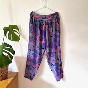 Vintage Women&#39;s Abstract Purple Pastel Retro Pants // Multicolored Trousers // 80s 90s Loose Fit Pants // L LArge