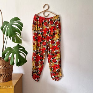 Vintage Women&#39;s Red Floral Loose Fit Pants // Retro Rayon Pants // Elastic Waist Pants // L Large // Index by Melrose // 80s 90s Clothing