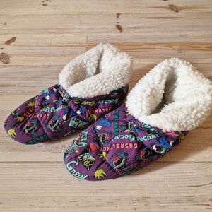 Vintage Purple House Slippers // Comic Art Print Fur Lounging Slippers // Cozy Soft Warm Slippers // Retro Slippers // EU 37-38 UK5 US7