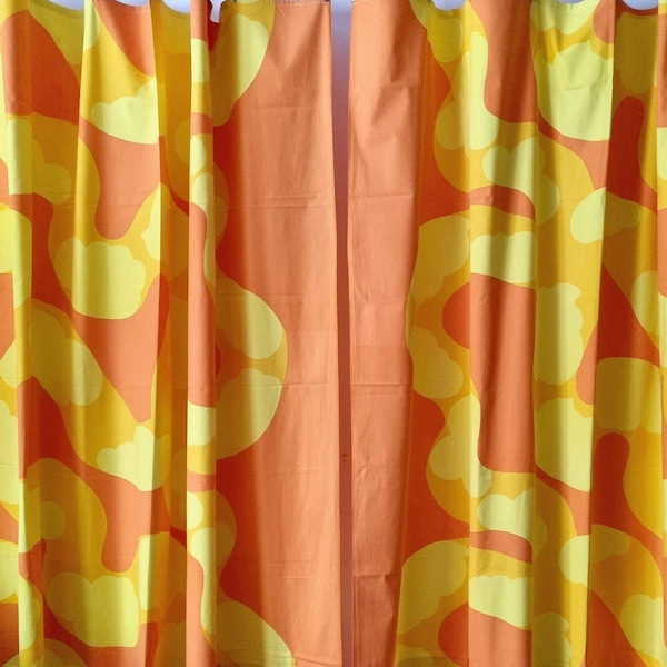 Vintage Set of 2 Light Orange Yellow Retro Curtains // Midcentury Cotton Curtains // 60s 70s Retro Scandinavian Cotton Panels // Retro Home
