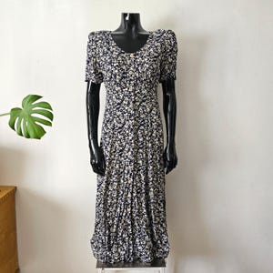 Vintage Blue Beige Floral Dress // Short Sleeve Rayon Dress // 90s Retro Buttoned Dress // S M Small Medium // 90s Clothing // All That Jazz