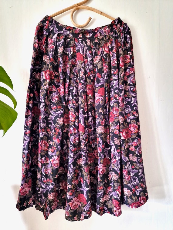 Vintage Black Purple Floral Midi Skirt // Multico… - image 2