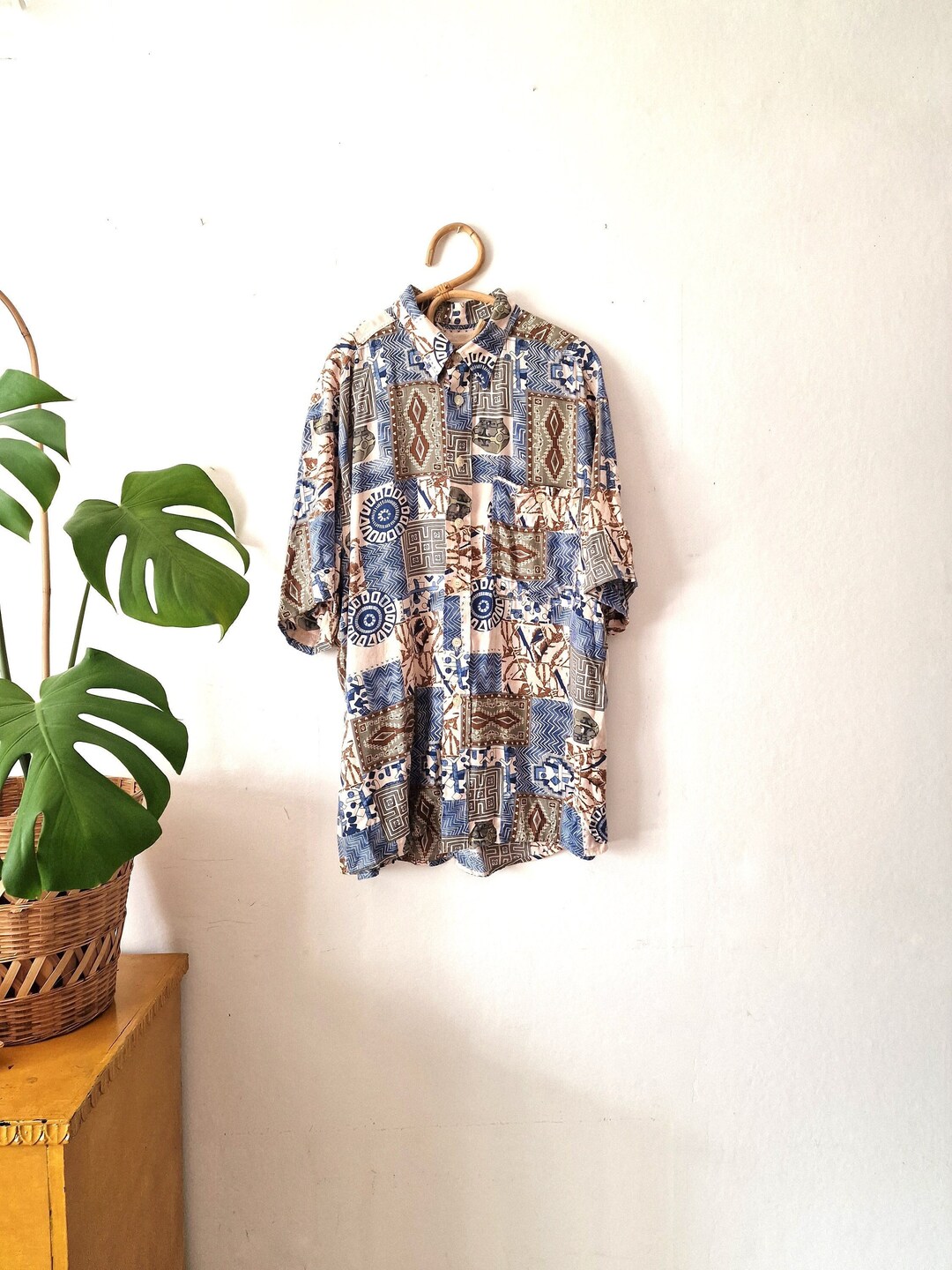 Vintage Men's Beige Blue Green Button up Shirt // Abstract - Etsy