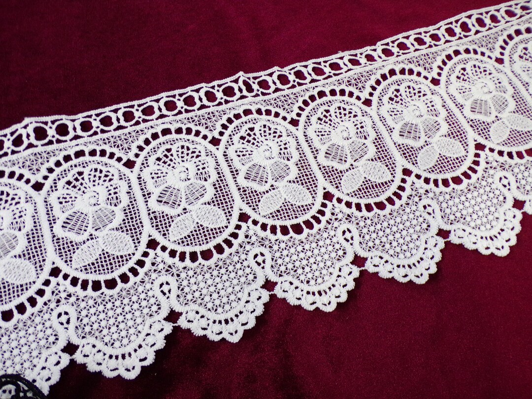 L/S Knit W/ Lace Trim Blk main image 1