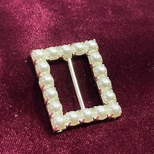 Small Pearl Buckle, Bridal Accessory, Buckle, Dress making