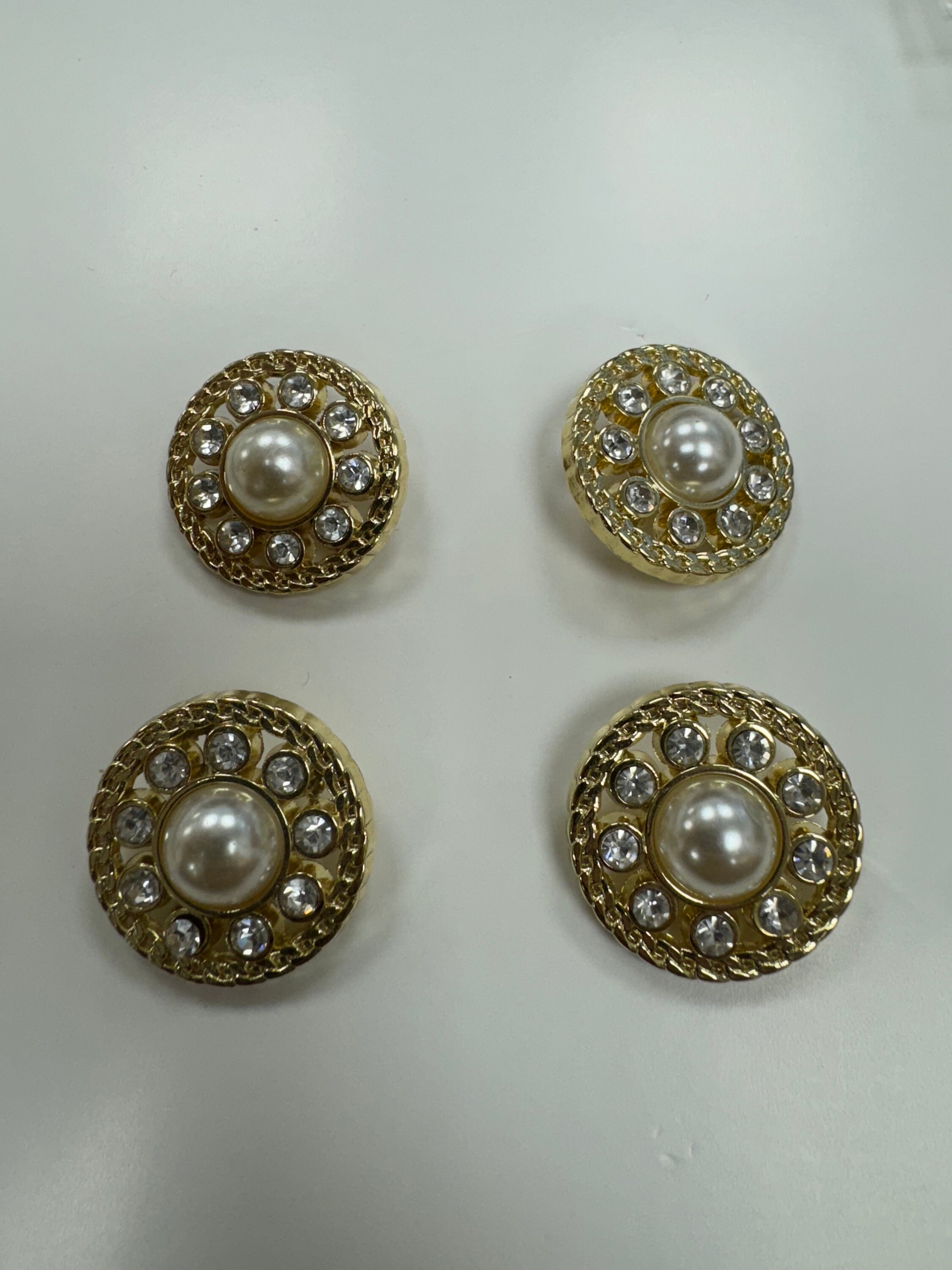 Chanel buttons - Etsy 日本