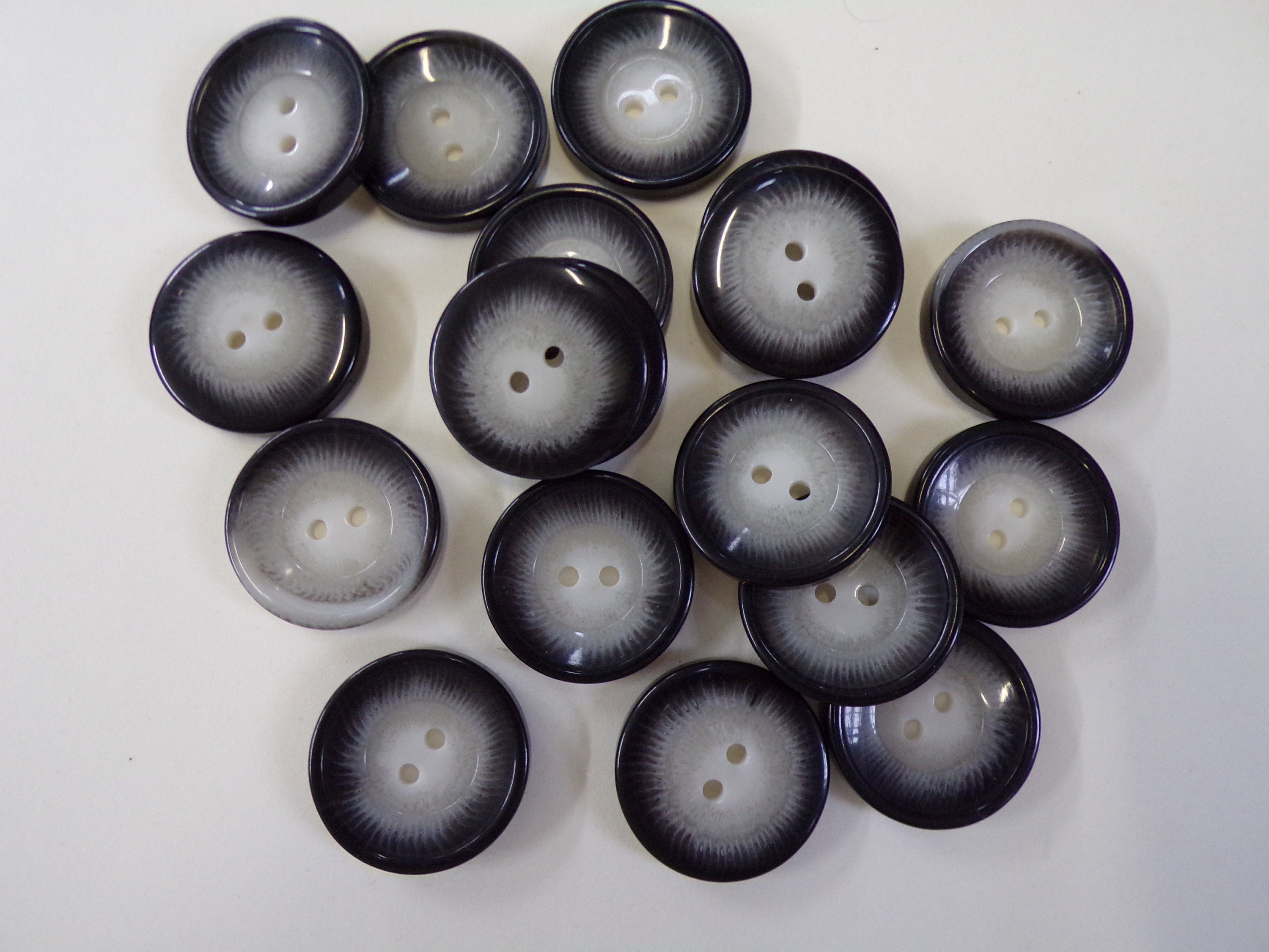 80pcs Large Black Buttons for Sewing Resin 3/4 inch Buttons for Crafts Black Coat Buttons Coraline 4 Holes Round Big Buttons for Sewing, DIY and