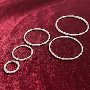 Metal O-Rings, Welded Round Rings - Silver and Gold, metal rings, solid rings, napkin rings, swimwear rings, Orings, metal buckle, 5 Sizes