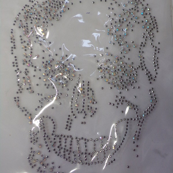 Diamante Silver Skull Applique, fer sur patch, vêtements, décor, couture, artisanat, hot fix, fer sur le crâne, crâne
