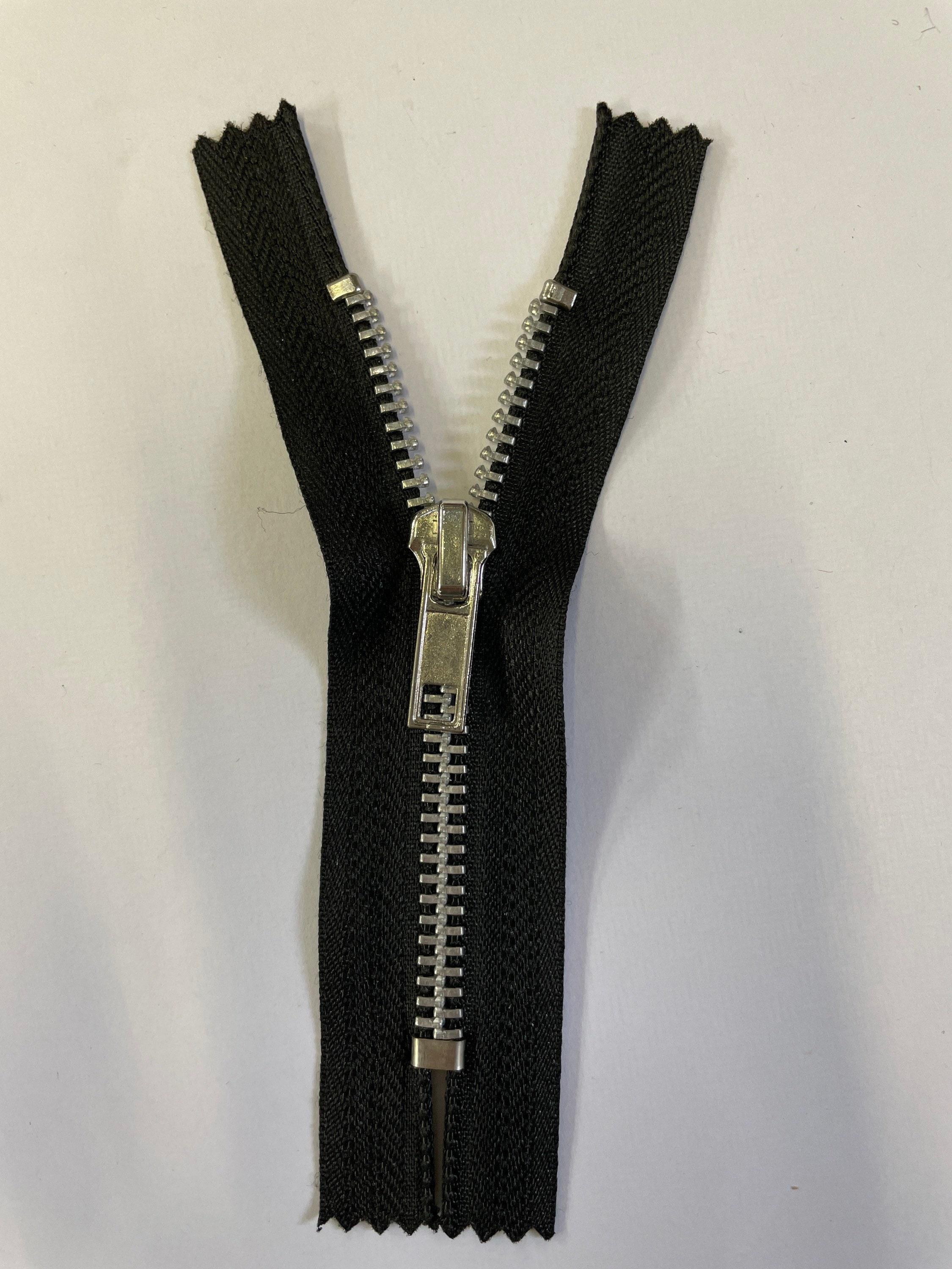 No. 5 Black, Metal Zips, Closed End Zips, 4