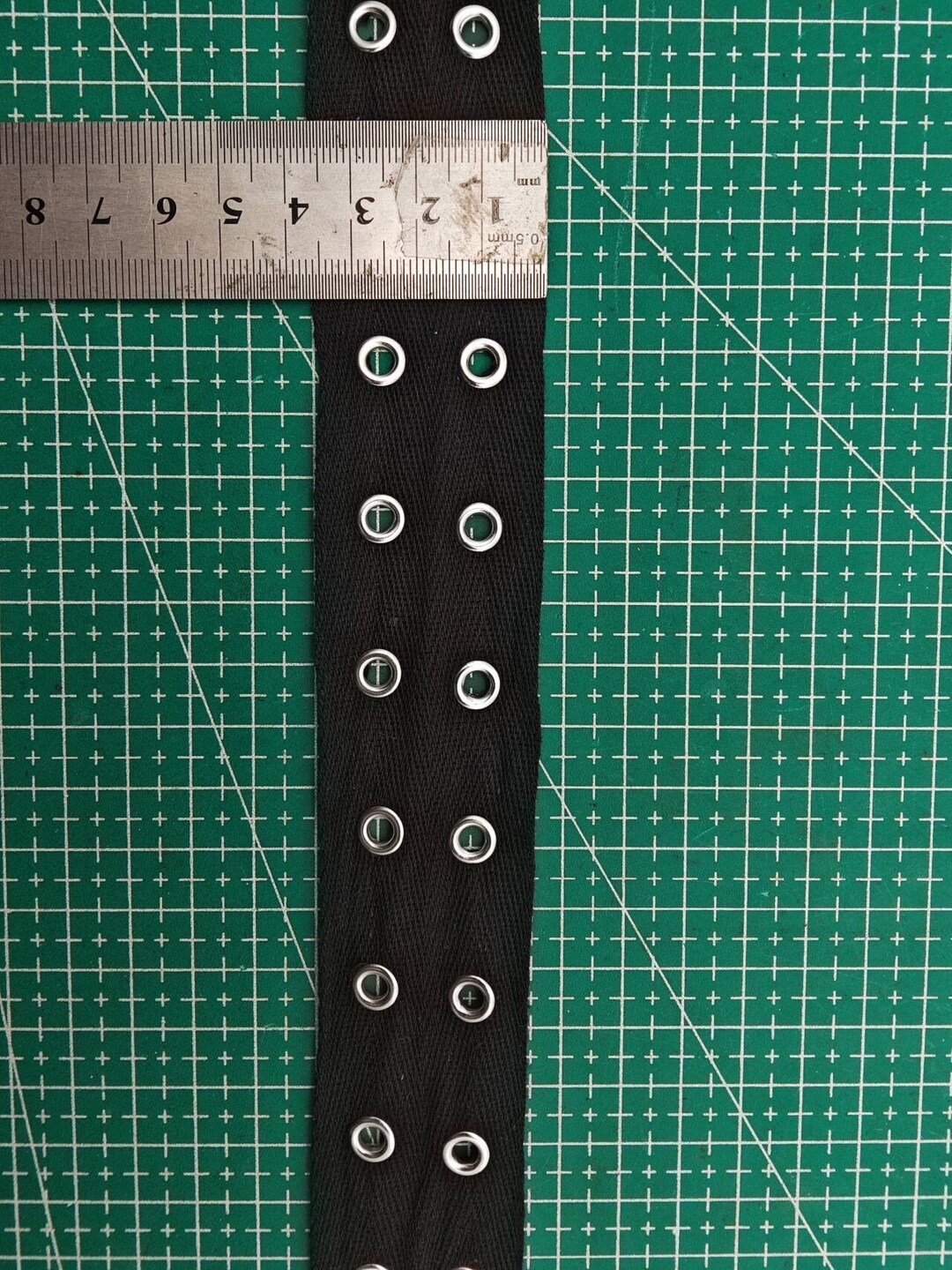 Cinta con ojales, cinta con ojales dobles, cinta de corsé, ojales