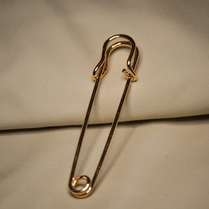 Gold  Brooch Pin, Gold pin, Brooch, Decorative Pin, Plain Gold-Coloured Pin, kilt pin