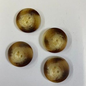 Classic horn button, horn buttons, bone buttons, 23mm - 36L, buttons