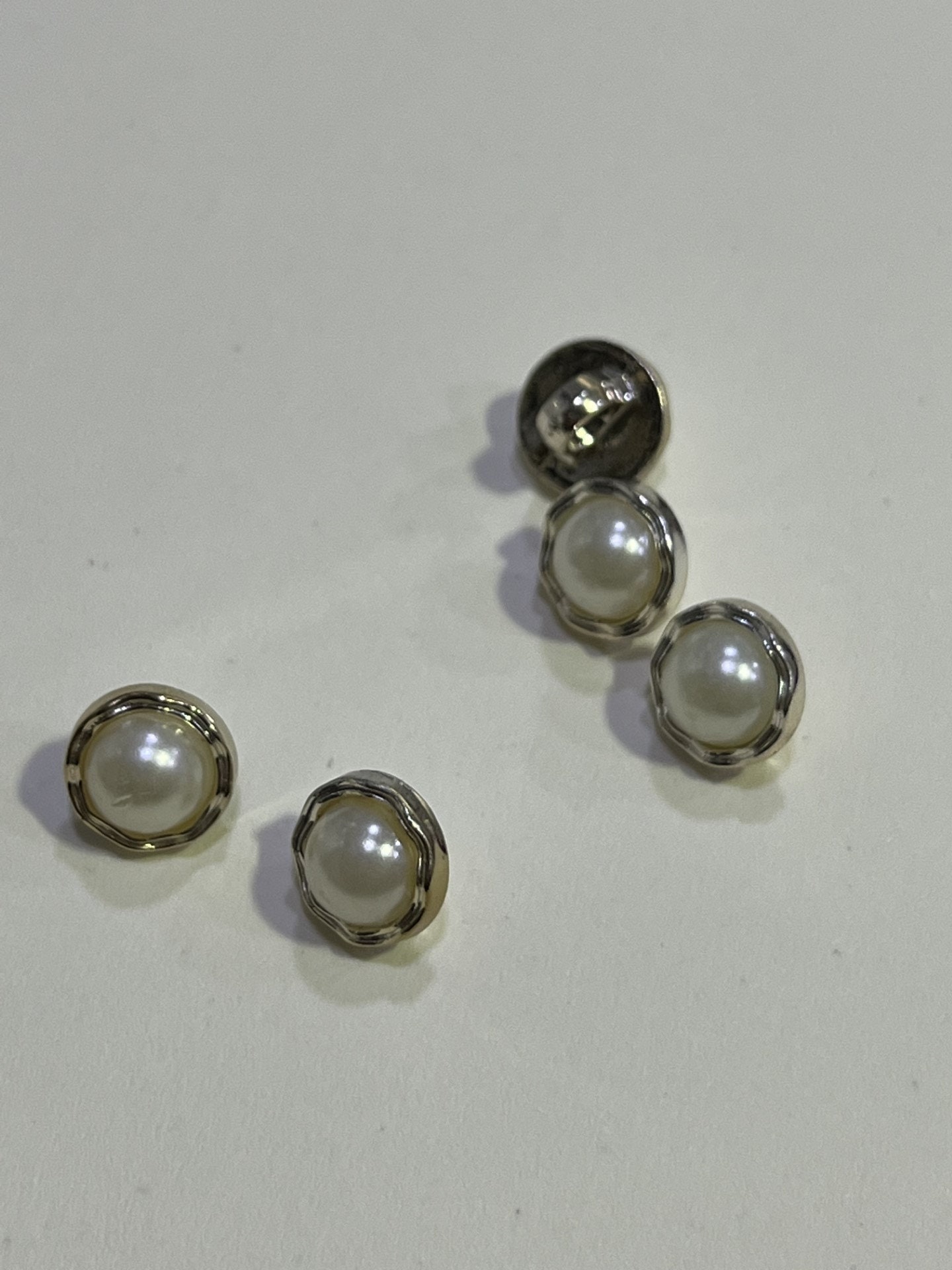Gold und Perle halber Knopf, halber Knopf, Kunstperlenknopf, Vintage Knopf, Braut, Hochzeitsknopf, Perlenknopf