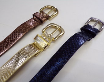 Vintage 80s Womens Large Genuine Snake Skin Skinny Belt Gold Hardware Buckle 10_1e90929a-e175-405c-9569-  main image 3
